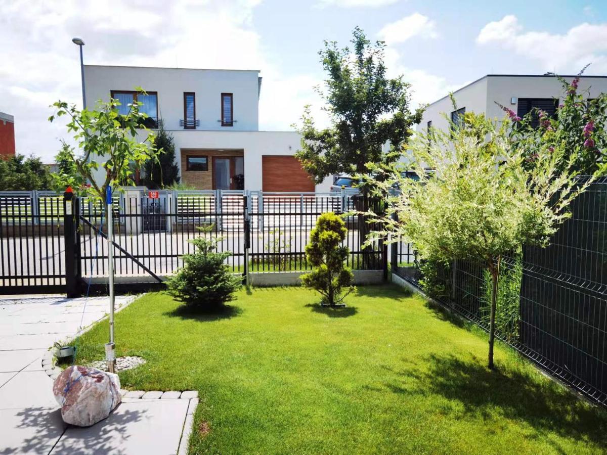 Yipin Villa Prague Extérieur photo