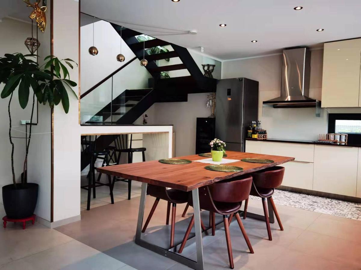 Yipin Villa Prague Extérieur photo